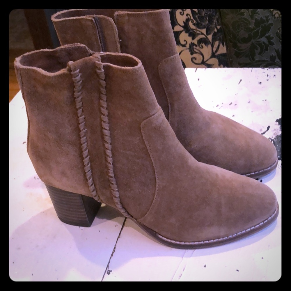 Coconuts by Matisse suede bootie